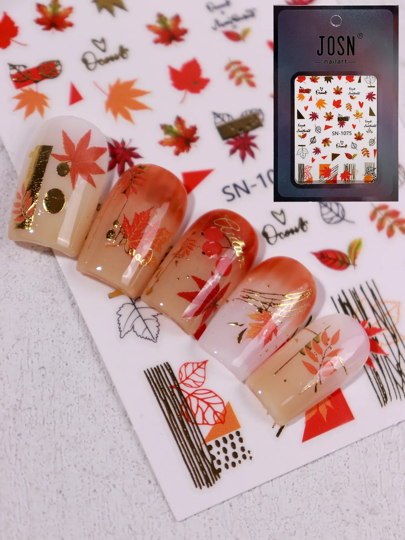 Cartoon Style Retro Maple Leaf Plant Fox Nail Stickers Nail Sticker display picture 5