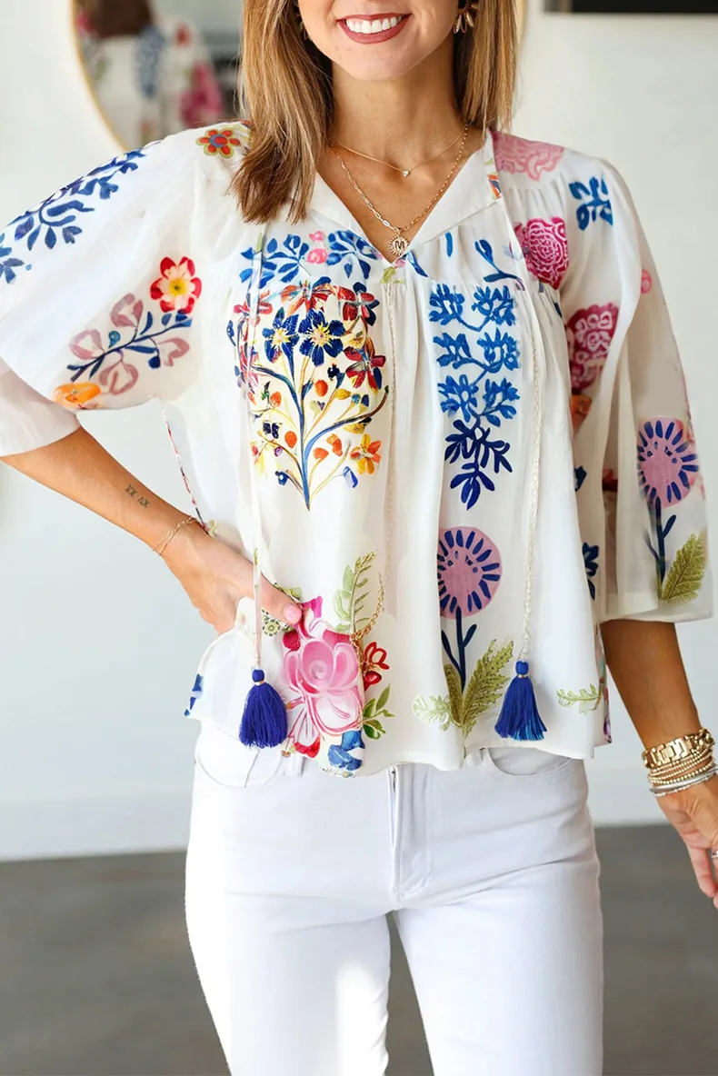 Retro  Loose Sleeve T-Shirt For Women V-Neck Oversize Top With Tassel Spring New Style Casual Floral Print display picture 1