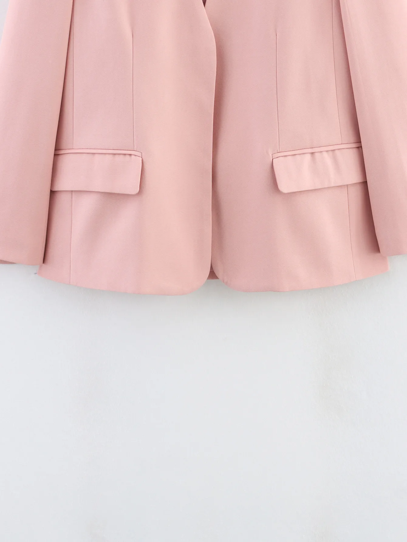 Fashionable Casual Loose Pink Suit Jacket Women's Short Outerwear Elegant V-neck Polyester Long Sleeve Dark Button Pure Color display picture 7