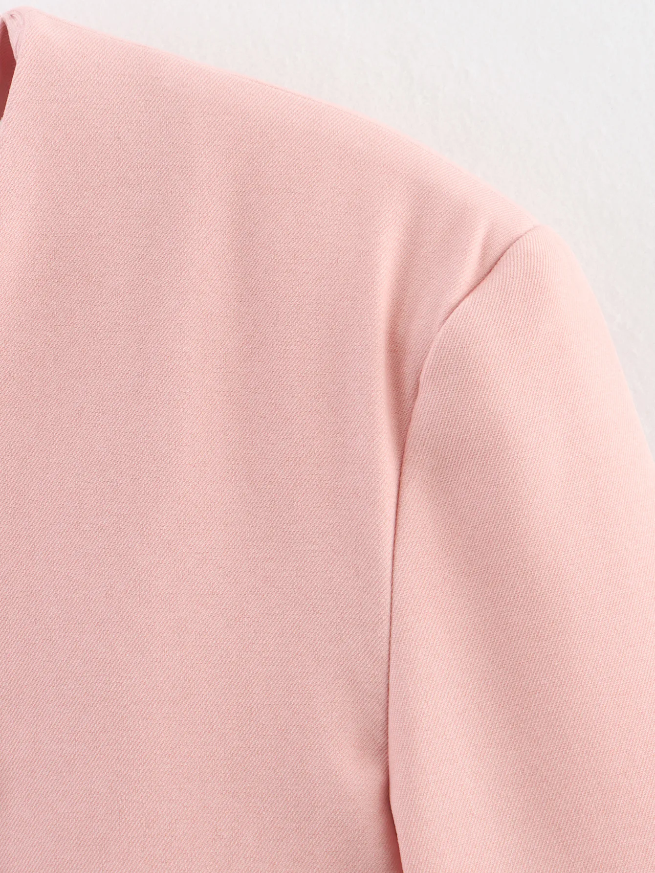 Fashionable Casual Loose Pink Suit Jacket Women's Short Outerwear Elegant V-neck Polyester Long Sleeve Dark Button Pure Color display picture 8