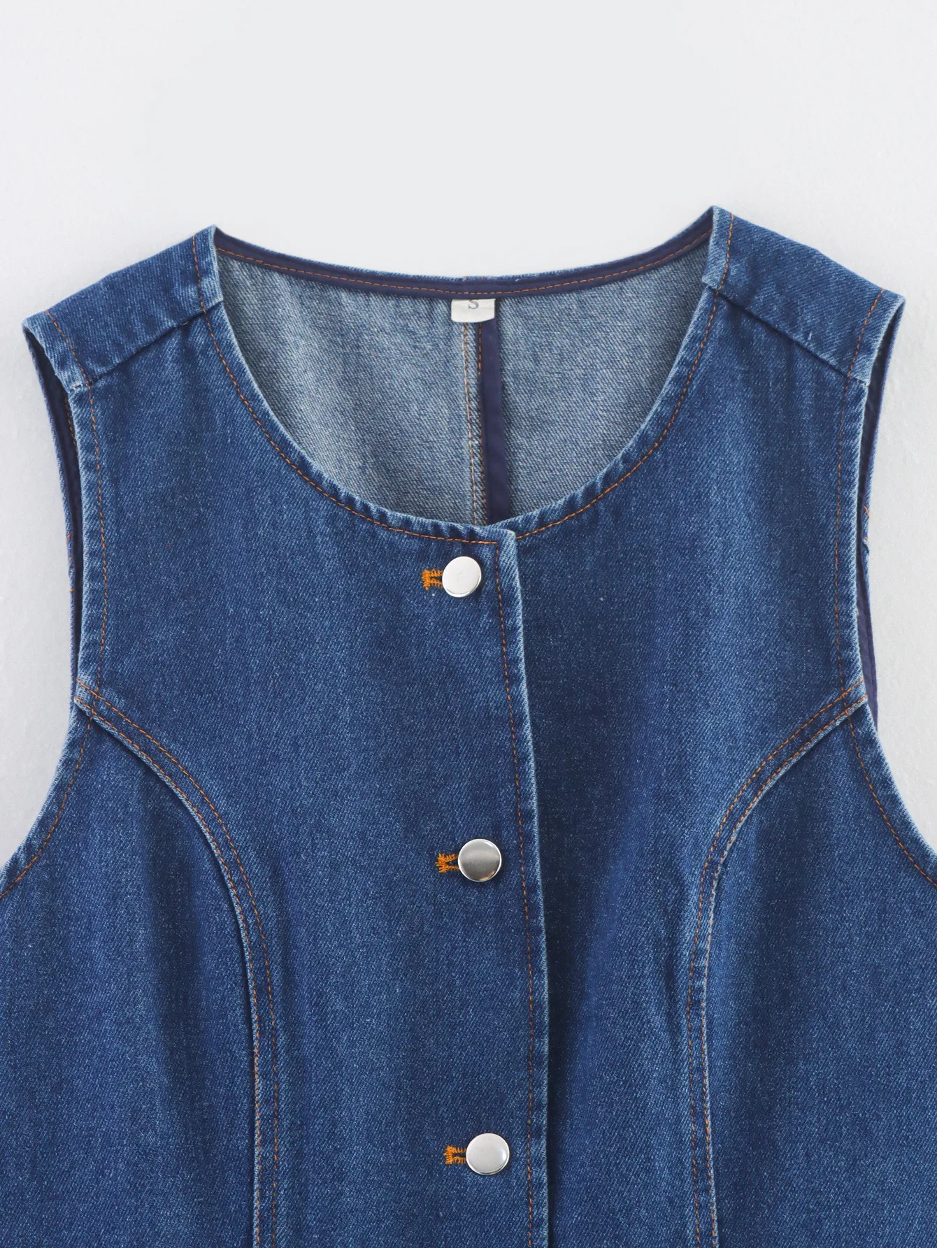 Fashionable Versatile Women's Denim Vest Top Selling European Women's Clothing Retro Style Solid Color Single Button Design display picture 7
