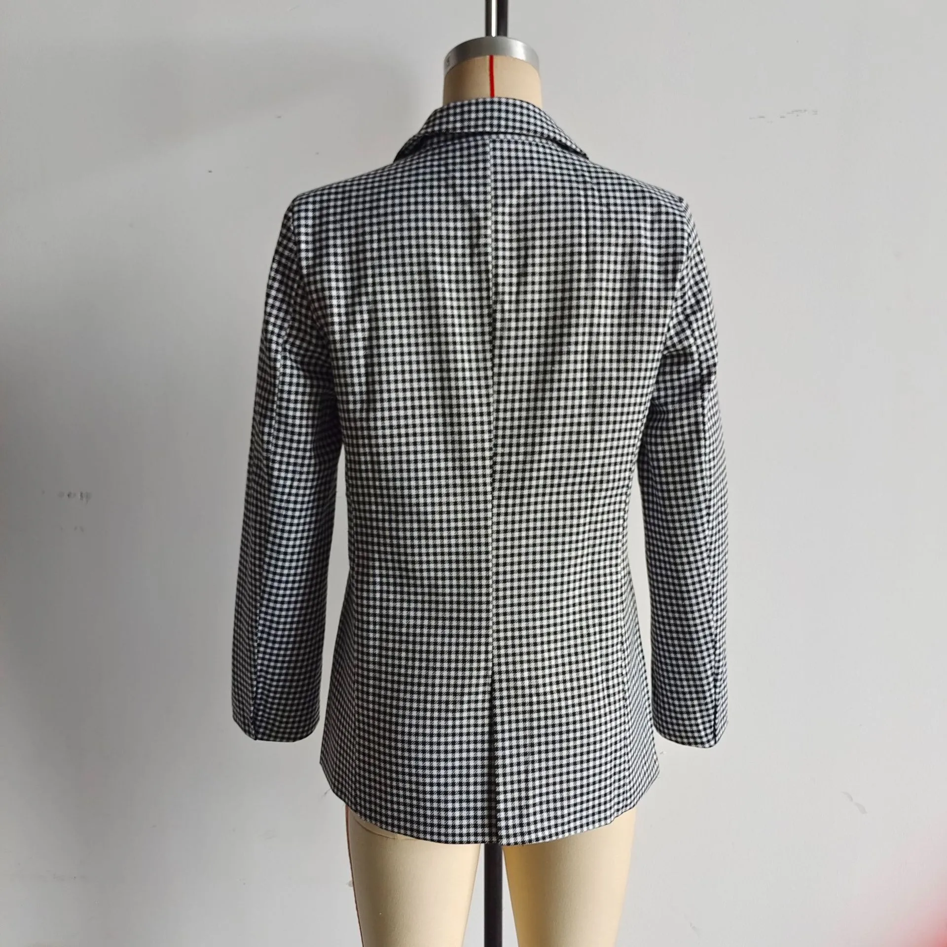 Fashionable Two-Tone Plaid Suit Jacket Elegant  Women's Clothing Pure Color Polyester Long Sleeve Short Style display picture 16