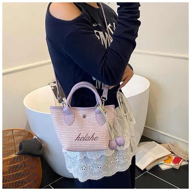 New  Summer Pu Zipper Straw Shoulder Bag Good Quality With Silk Scarf Summer Essential Bag display picture 9