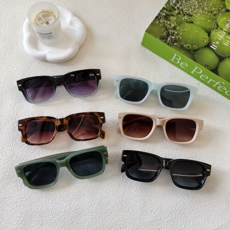 Exaggerated Street Leopard UV400 Protection Resin Square Quadrilateral Full Frame Glasses display picture 2