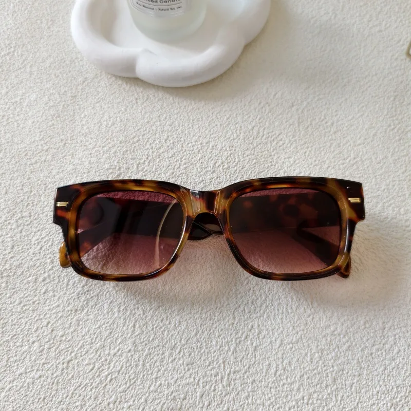 Exaggerated Street Leopard UV400 Protection Resin Square Quadrilateral Full Frame Glasses display picture 7