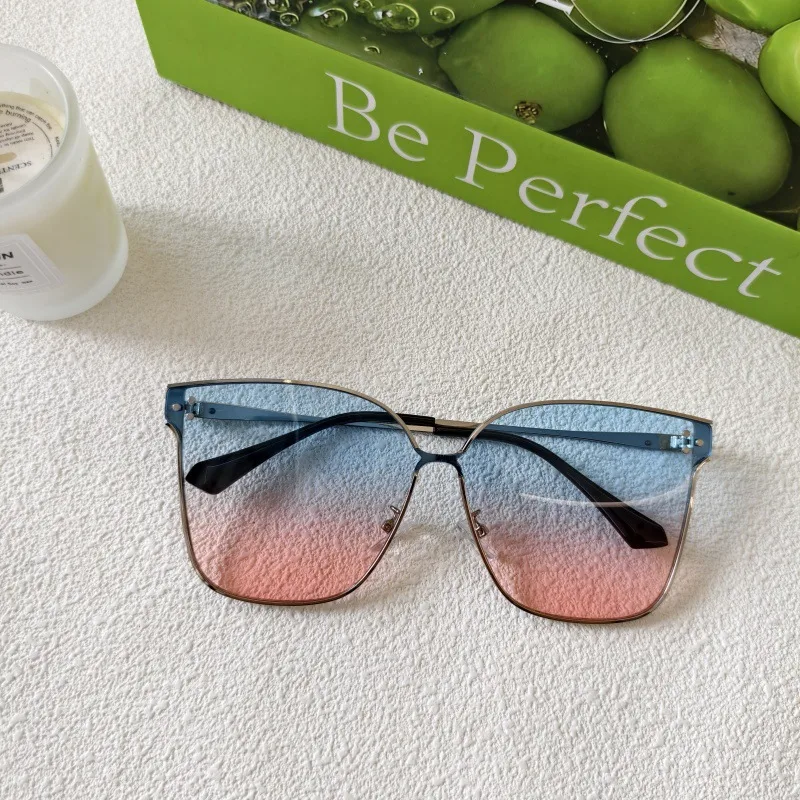 Exaggerated Street Solid Color UV400 Protection Resin Square Quadrilateral Full Frame Glasses display picture 8