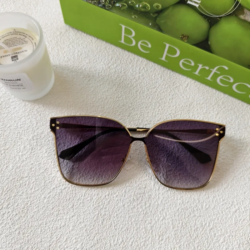 Exaggerated Street Solid Color UV400 Protection Resin Square Quadrilateral Full Frame Glasses display picture 10