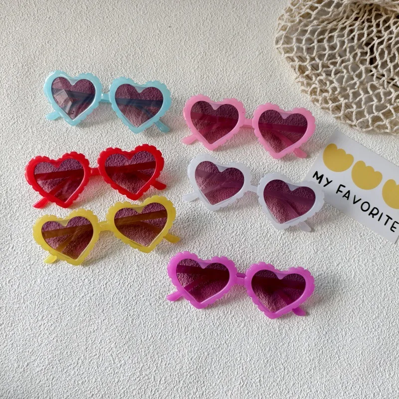 Sweet Simple Style Heart Shape UV400 Protection Resin Special-Shaped Mirror Full Frame Glasses display picture 2