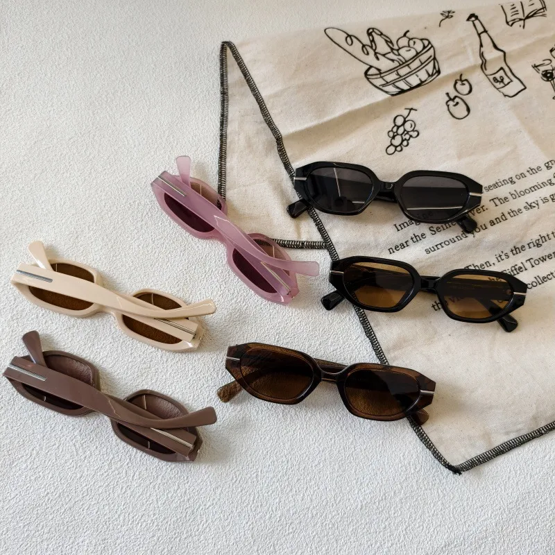 Exaggerated Street Round UV400 Protection Resin Square Quadrilateral Full Frame Glasses display picture 5