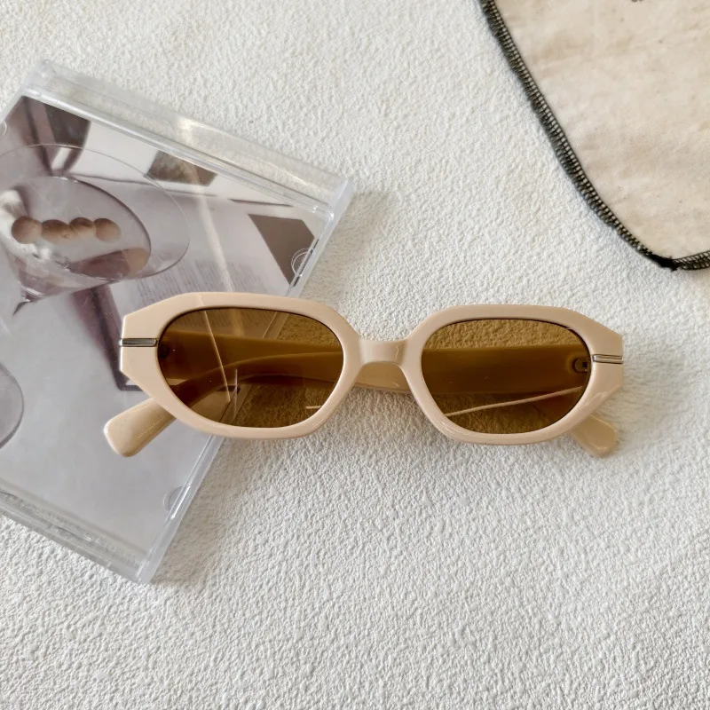 Exaggerated Street Round UV400 Protection Resin Square Quadrilateral Full Frame Glasses display picture 8