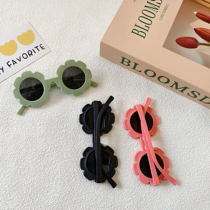 Sweet Simple Style Flower UV400 Protection Resin Special-Shaped Mirror Full Frame Glasses display picture 7