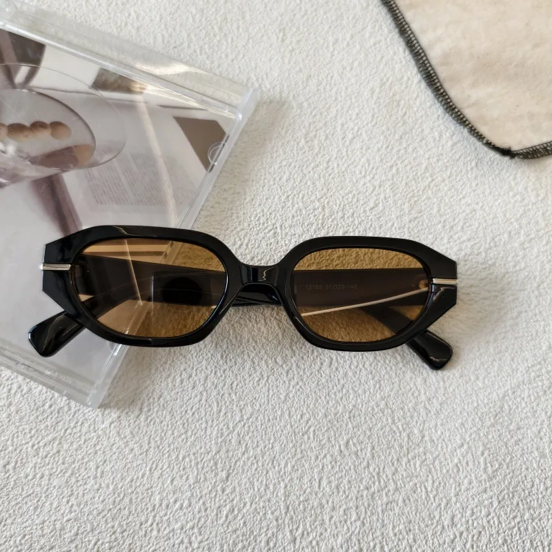 Exaggerated Street Round UV400 Protection Resin Square Quadrilateral Full Frame Glasses display picture 11