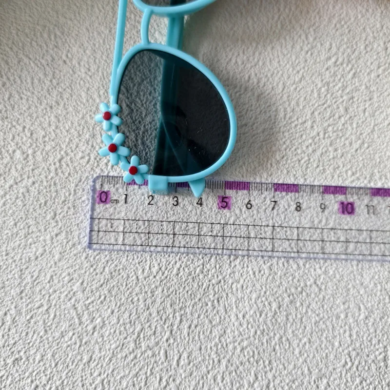 Sweet Simple Style Round UV400 Protection Resin Special-Shaped Mirror Full Frame Glasses display picture 3