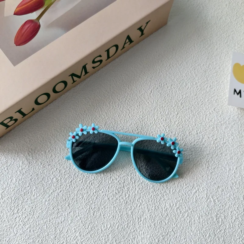 Sweet Simple Style Round UV400 Protection Resin Special-Shaped Mirror Full Frame Glasses display picture 9