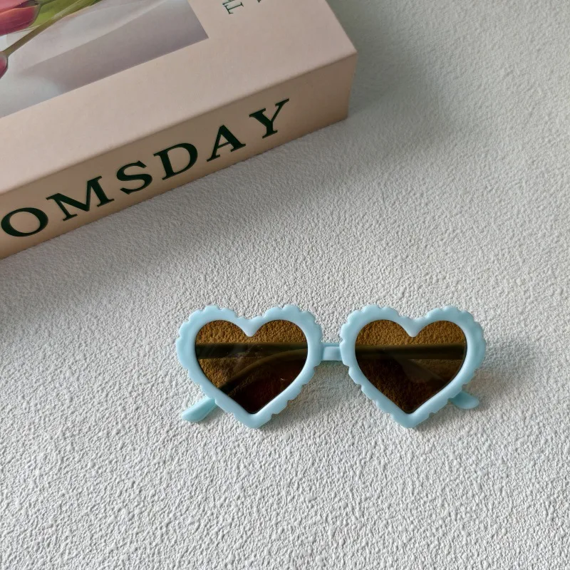 Sweet Simple Style Heart Shape UV400 Protection Resin Special-Shaped Mirror Full Frame Glasses display picture 9
