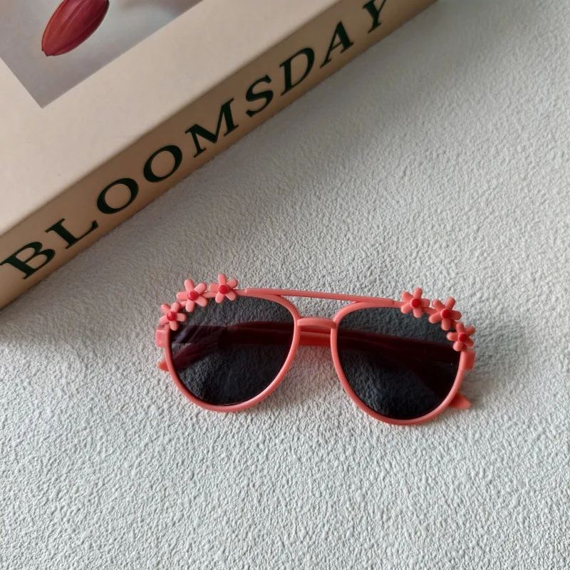 Sweet Simple Style Round UV400 Protection Resin Special-Shaped Mirror Full Frame Glasses display picture 11