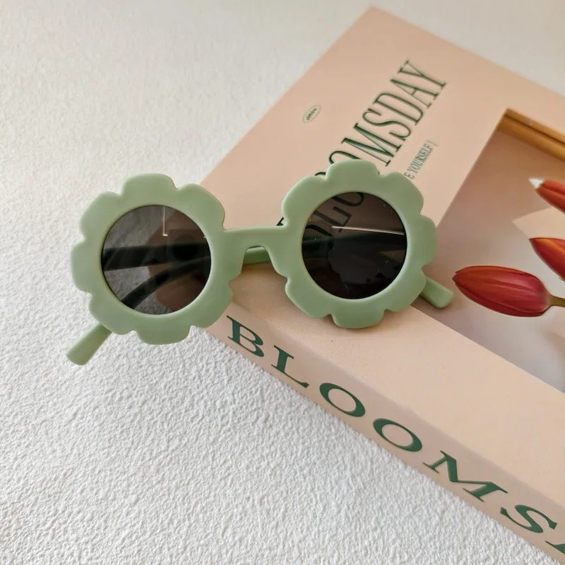 Sweet Simple Style Flower UV400 Protection Resin Special-Shaped Mirror Full Frame Glasses display picture 10