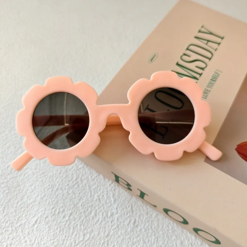 Sweet Simple Style Flower UV400 Protection Resin Special-Shaped Mirror Full Frame Glasses display picture 12