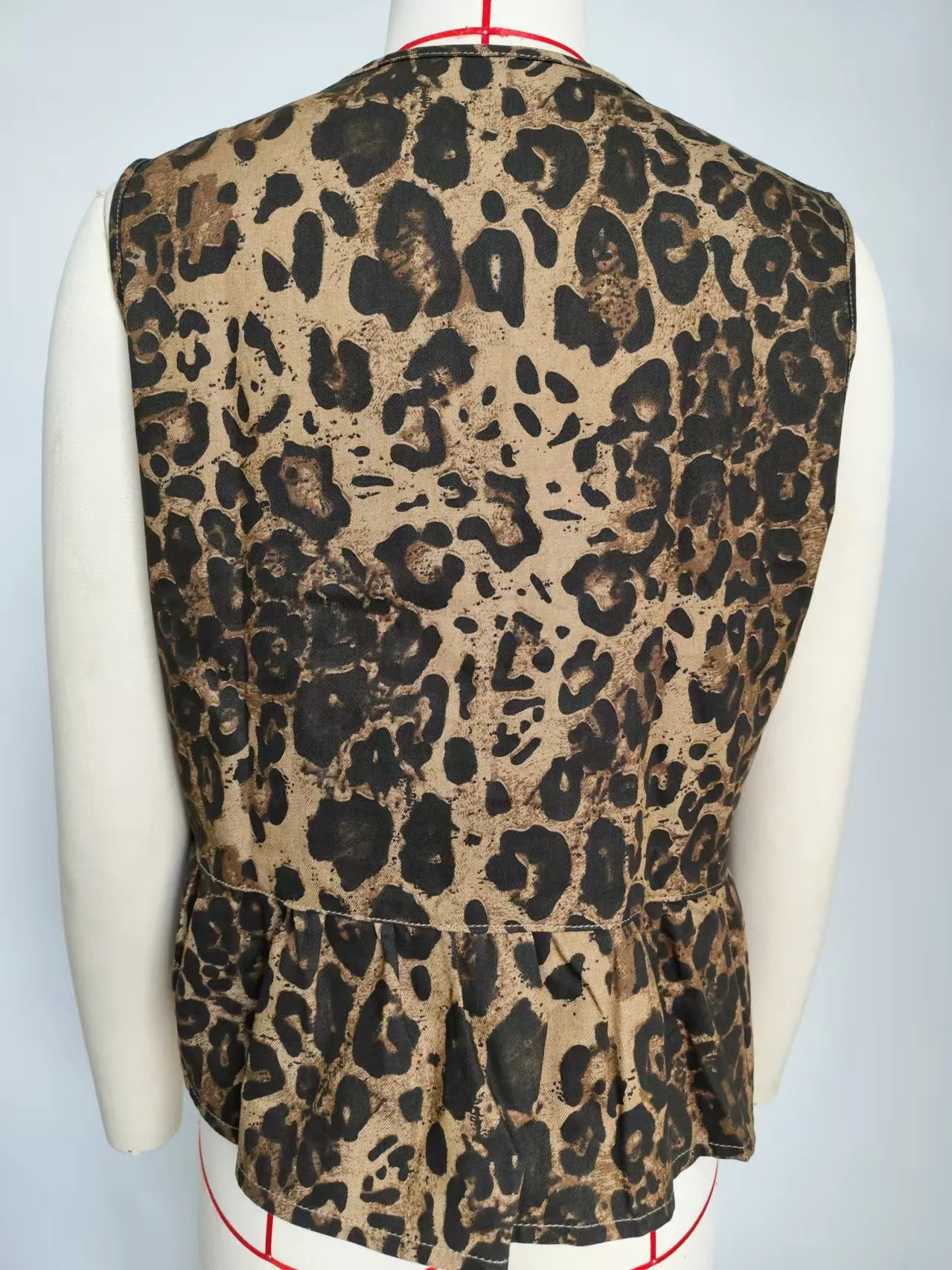 Women's Clothing Summer New  Independent Station Washed Leopard Denim Bow Suit Vest Shorts display picture 12