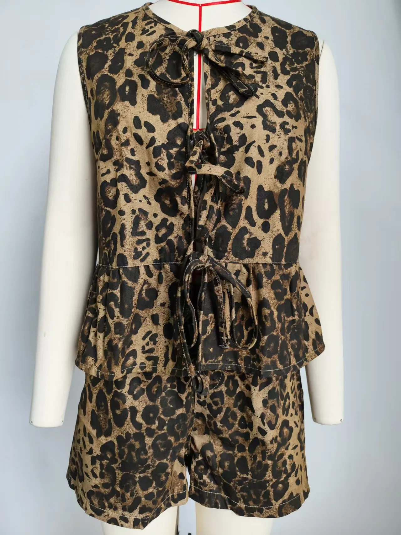 Women's Clothing Summer New  Independent Station Washed Leopard Denim Bow Suit Vest Shorts display picture 13