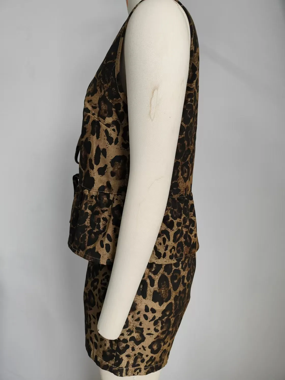 Women's Clothing Summer New  Independent Station Washed Leopard Denim Bow Suit Vest Shorts display picture 14
