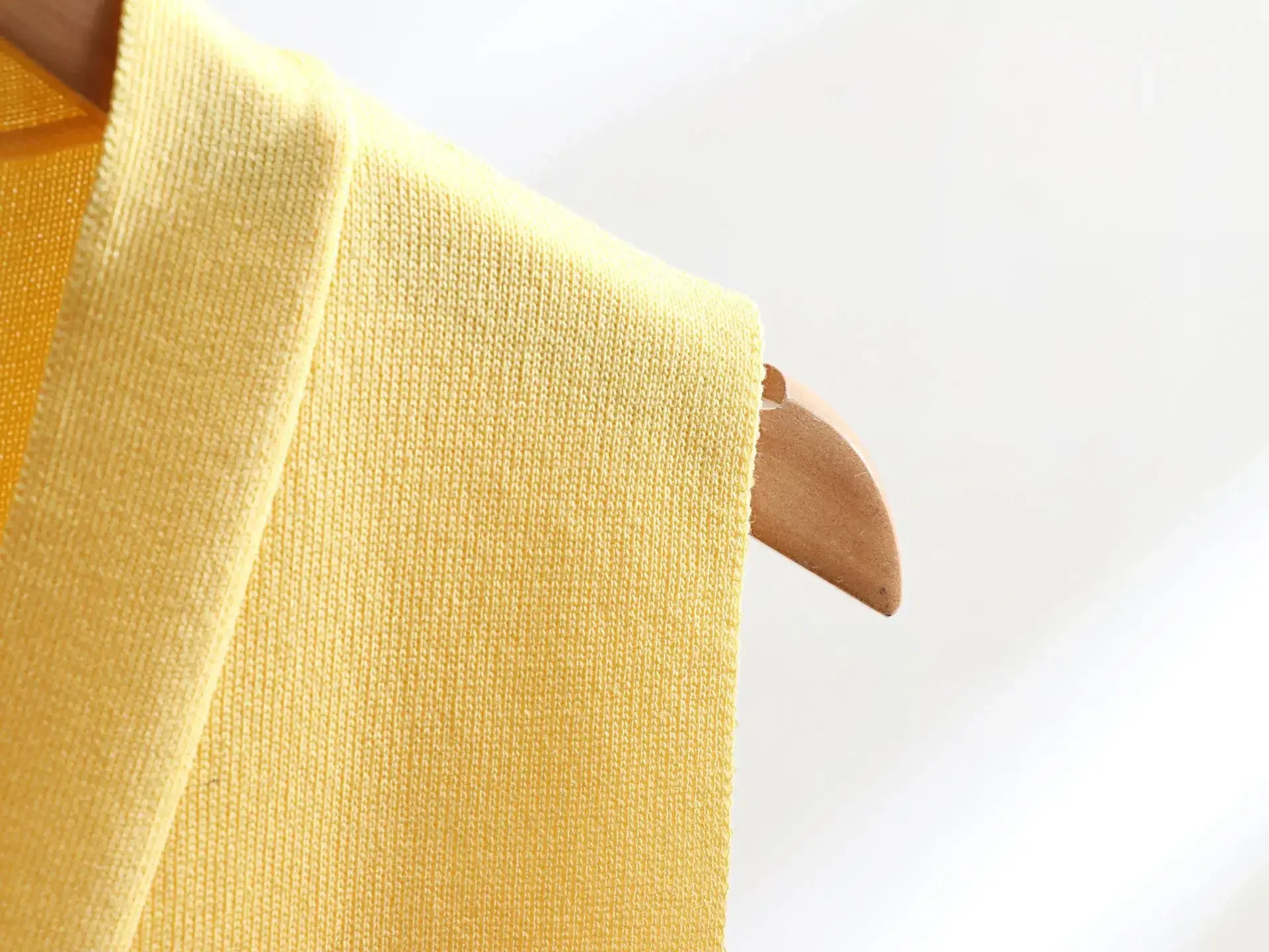 -style Suit Gold Button V-neck Knitted Vest Casual Loose Trousers Knitted Two-piece Suit display picture 18