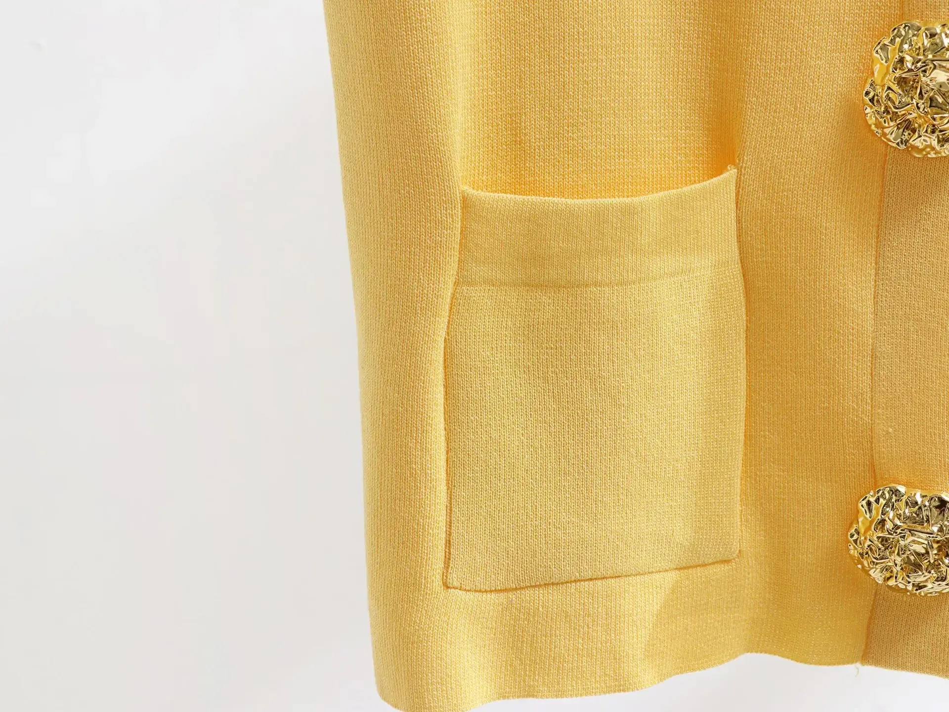 -style Suit Gold Button V-neck Knitted Vest Casual Loose Trousers Knitted Two-piece Suit display picture 21