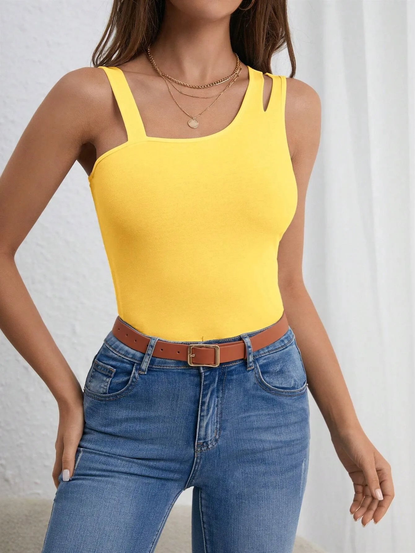 Independent Station Women's Spring And Summer New Simple All-match Camisole Fashionable Outer Wear Sleeveless Top display picture 3