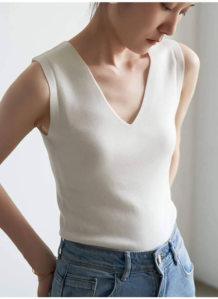 Camisole Women's Spring And Autumn Knitwear V-Neck Sleeveless Suit With Base Shirt Fashionable Stylish Ice Silk Top display picture 1