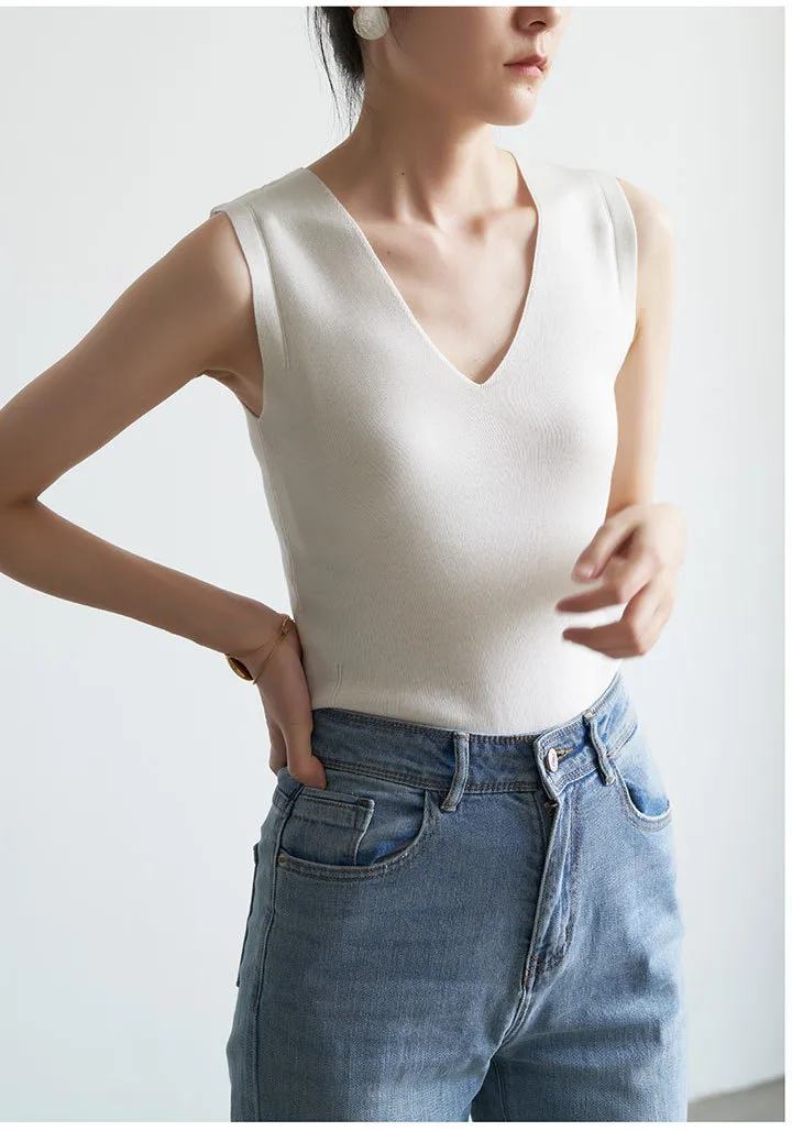 Camisole Women's Spring And Autumn Knitwear V-Neck Sleeveless Suit With Base Shirt Fashionable Stylish Ice Silk Top display picture 2