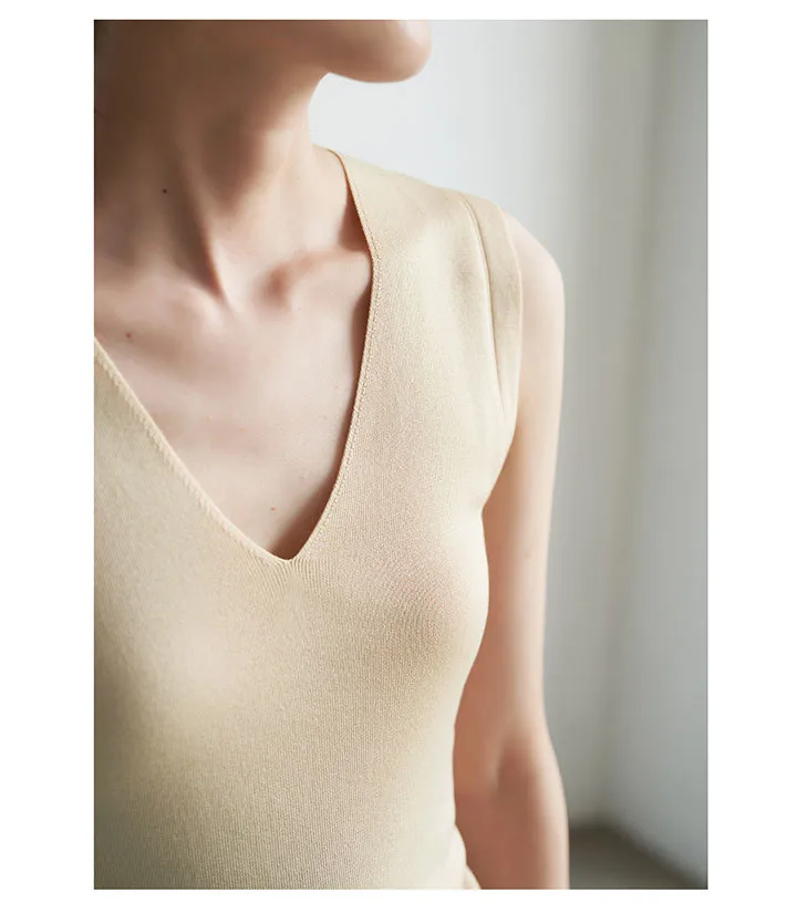 Camisole Women's Spring And Autumn Knitwear V-Neck Sleeveless Suit With Base Shirt Fashionable Stylish Ice Silk Top display picture 5