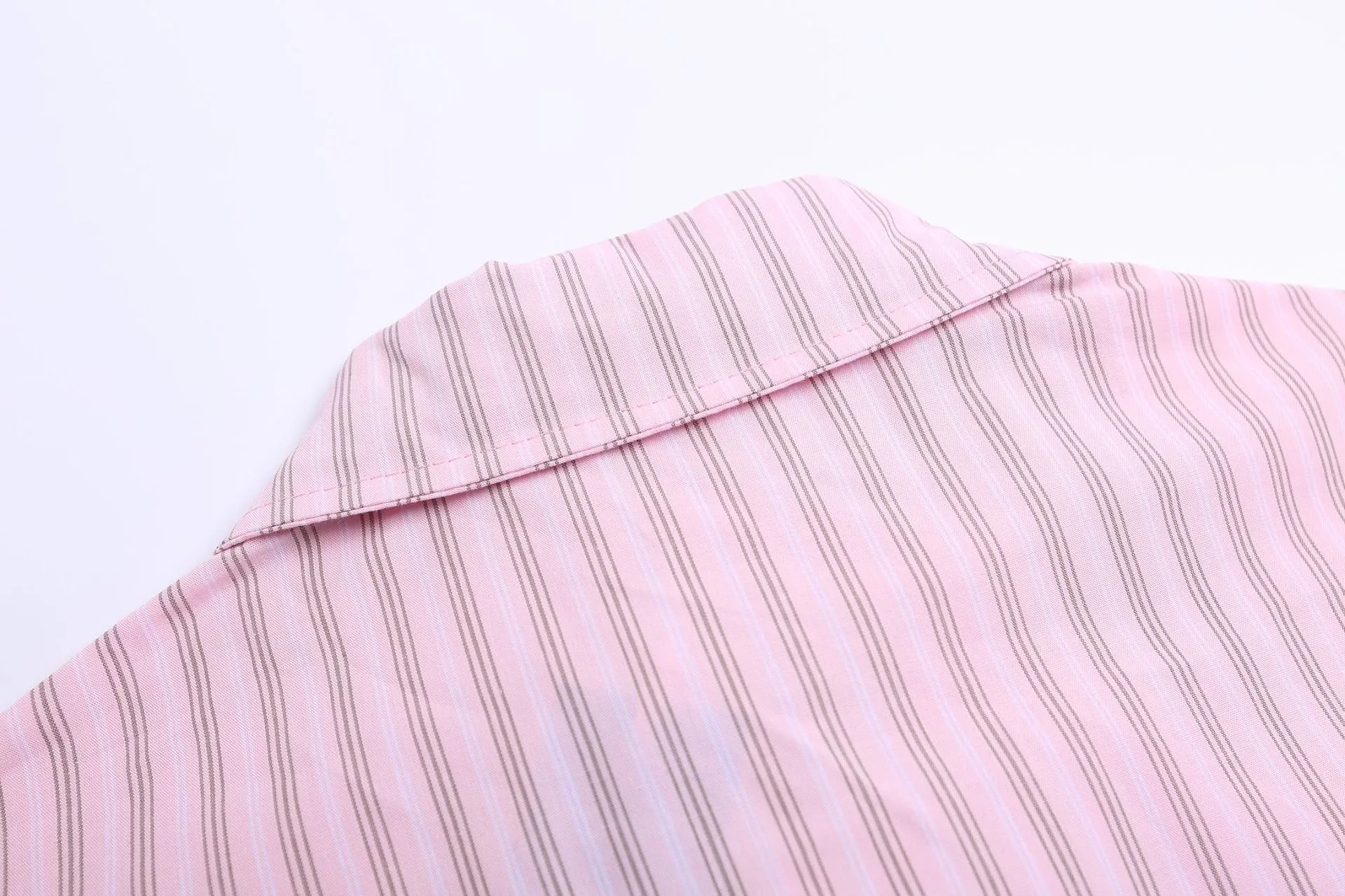 Jiayiku Men's  New American Retro Campus Fashion Couple Striped Tie Shirt Short Sleeve For Men And Women display picture 15