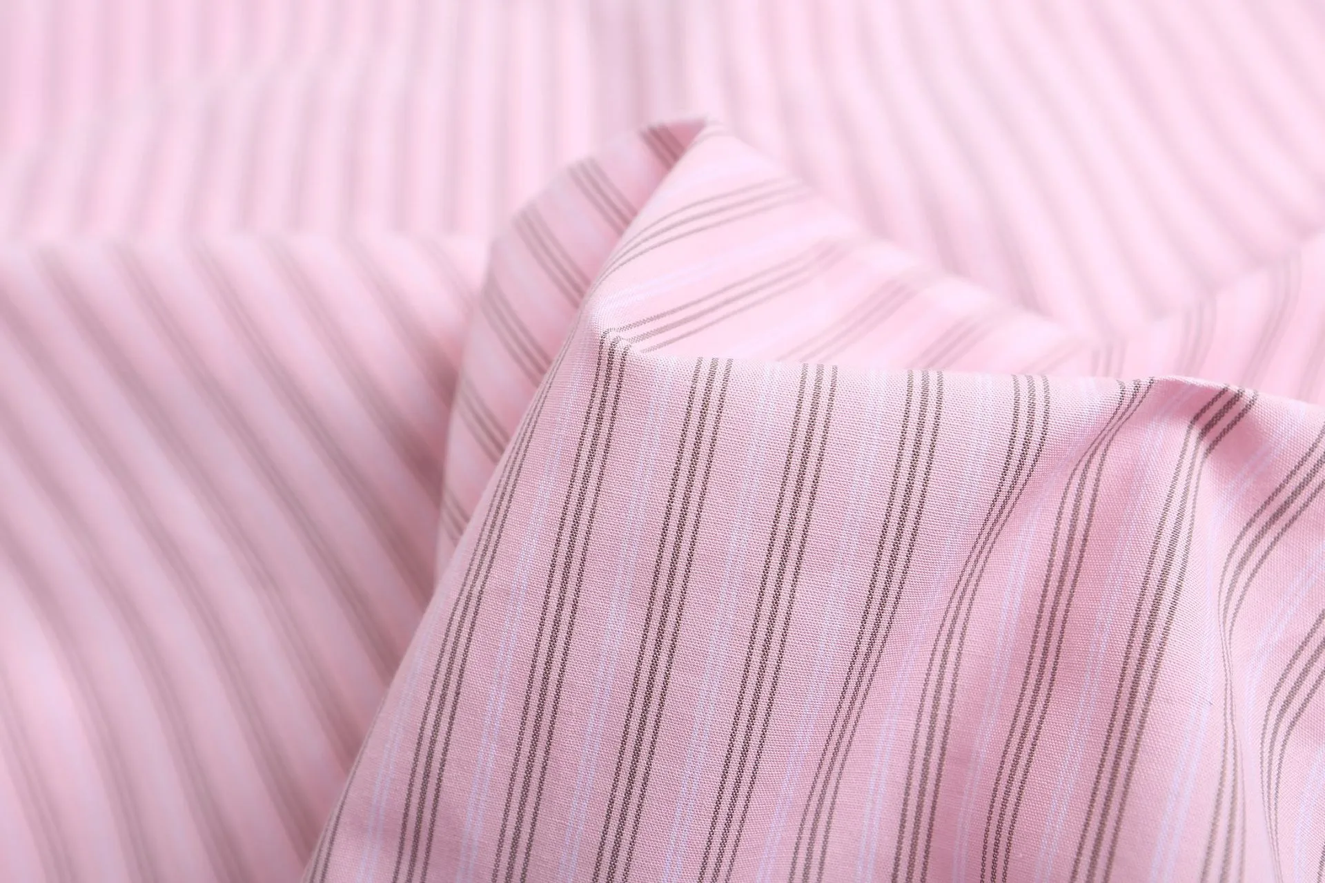 Jiayiku Men's  New American Retro Campus Fashion Couple Striped Tie Shirt Short Sleeve For Men And Women display picture 17