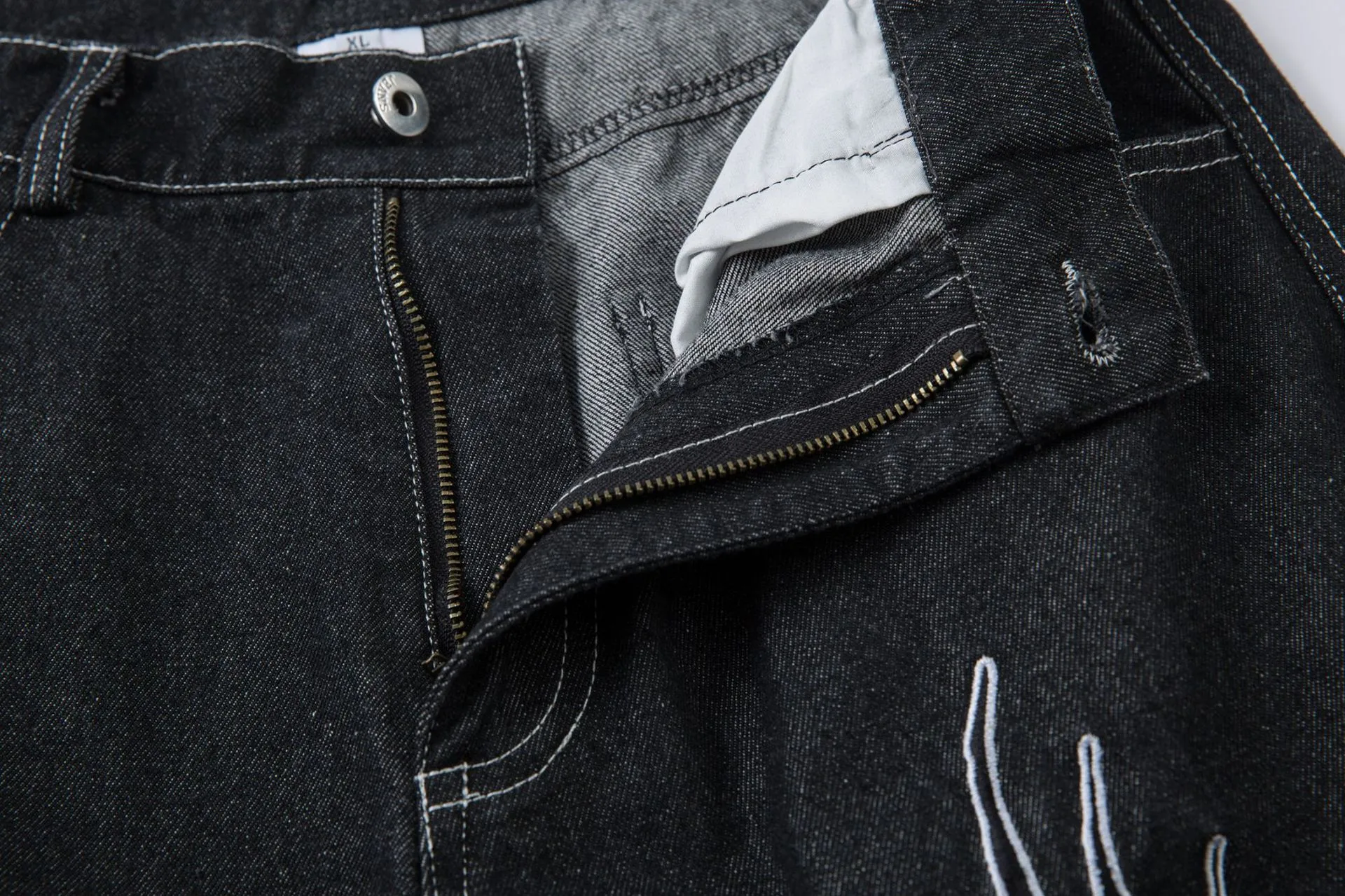 Jiayiku Men's  New Jeans American High Street RO Style Advanced Embroidered Jeans Wide Leg Pants display picture 12