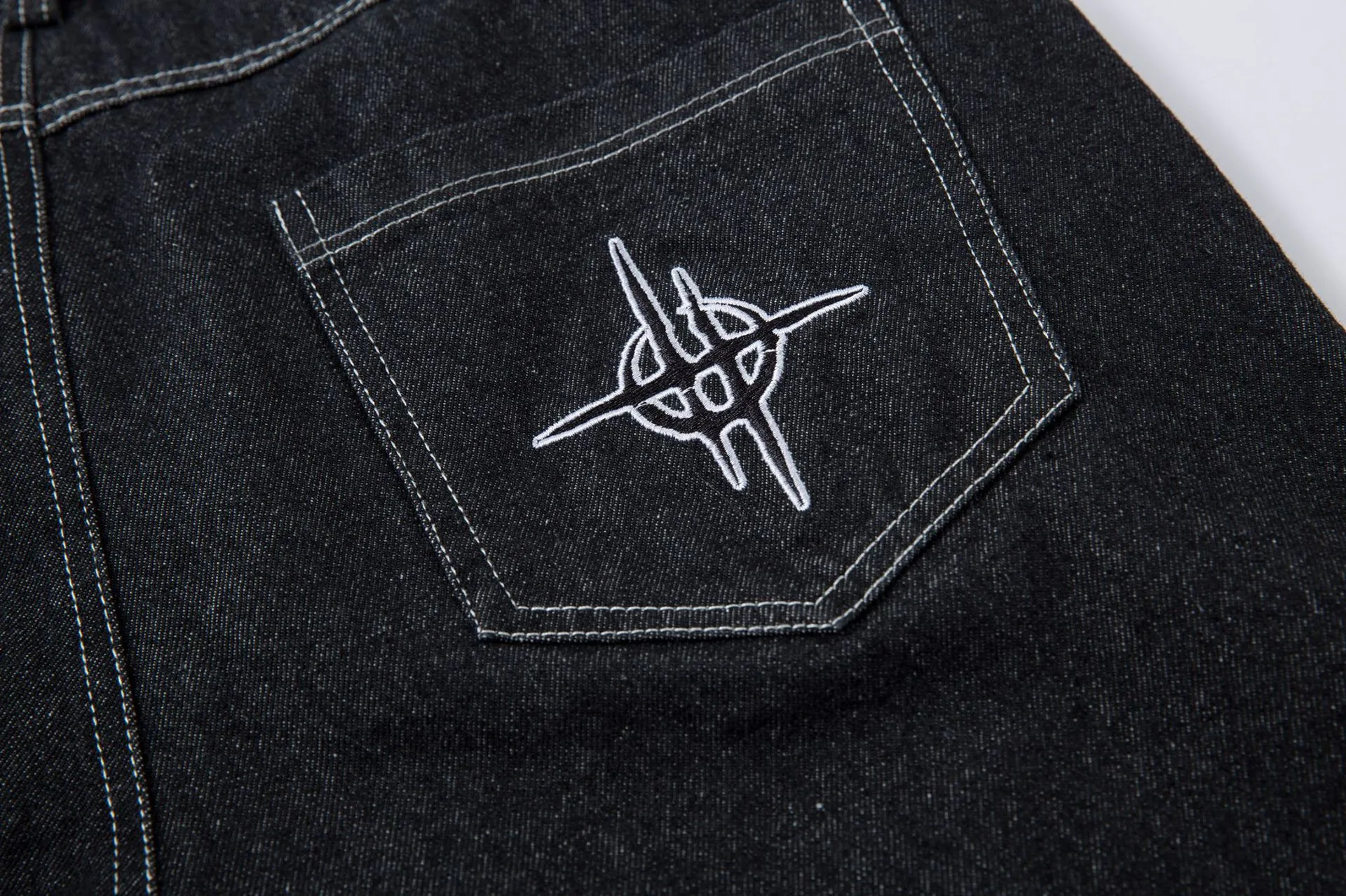 Jiayiku Men's  New Jeans American High Street RO Style Advanced Embroidered Jeans Wide Leg Pants display picture 18
