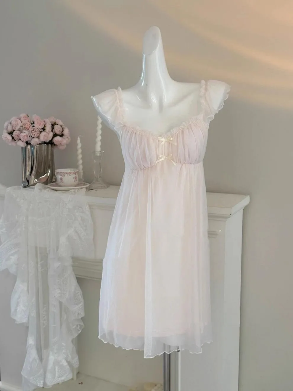 French Style Sling With Chest Pad One-piece Nightdress Pure Sexy Mesh Long Pajamas Summer New Home Clothes display picture 4