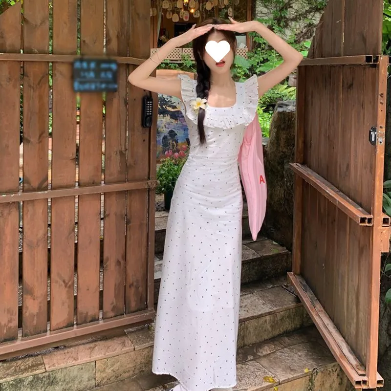 French Style Floral Dot Flying Sleeve Square Collar Sling Dress Women's  New Summer Elegant Waist Long Dress display picture 2