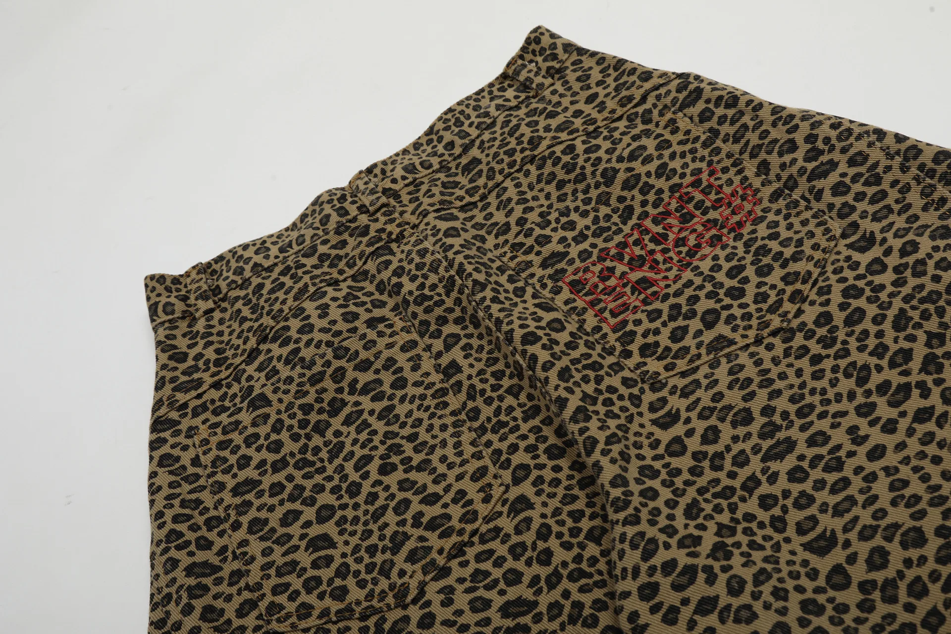 Jiayiku Fashion Brand  New  Vibe Leopard Print Personalized Machete Casual Pants Men And Women Ins Fashion Wide Leg Pants display picture 10