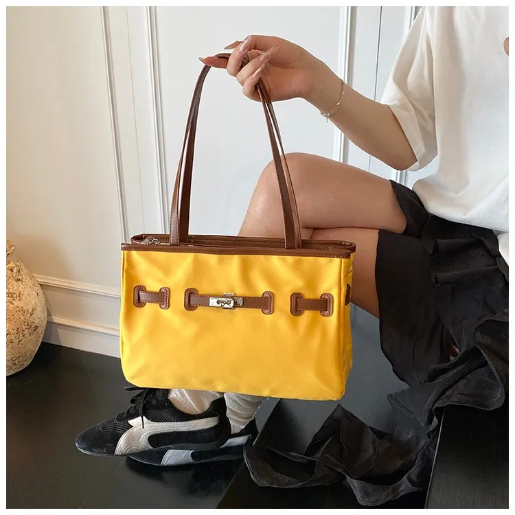 Women's Pu Leather Nylon Color Block Streetwear Square Zipper Shoulder Bag Tote Bag display picture 8