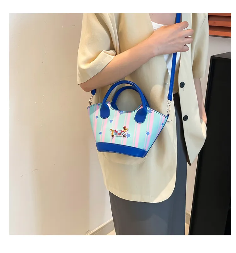 Niche Design Fashion Bag Internet Celebrant Bucket Handbag New Cute Dopamine Color Vegetable Basket Bag Crossbody Bag display picture 28