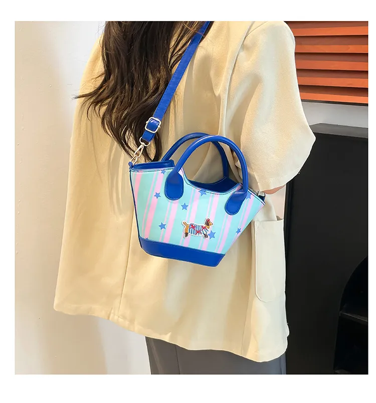 Niche Design Fashion Bag Internet Celebrant Bucket Handbag New Cute Dopamine Color Vegetable Basket Bag Crossbody Bag display picture 29