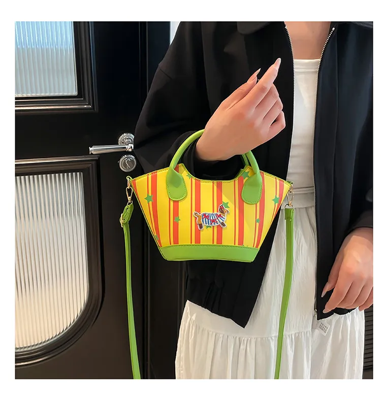 Niche Design Fashion Bag Internet Celebrant Bucket Handbag New Cute Dopamine Color Vegetable Basket Bag Crossbody Bag display picture 35