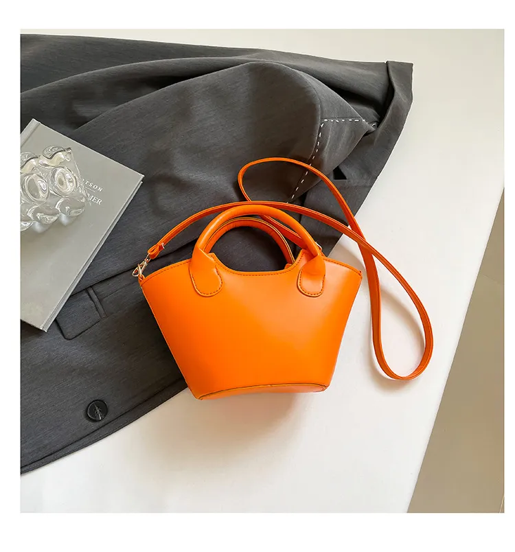 Niche Design Fashion Bag Internet Celebrant Bucket Handbag New Cute Dopamine Color Vegetable Basket Bag Crossbody Bag display picture 42