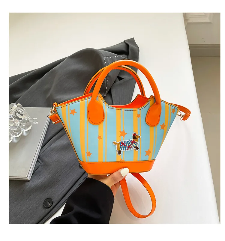 Niche Design Fashion Bag Internet Celebrant Bucket Handbag New Cute Dopamine Color Vegetable Basket Bag Crossbody Bag display picture 44