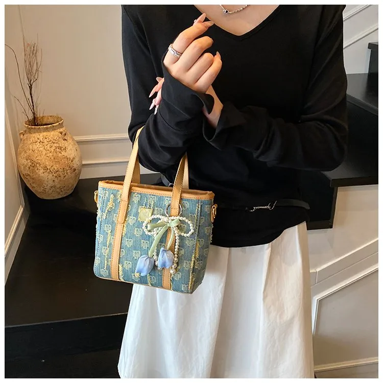 Women's Pu Leather Denim Color Block Streetwear Square Zipper Shoulder Bag display picture 5