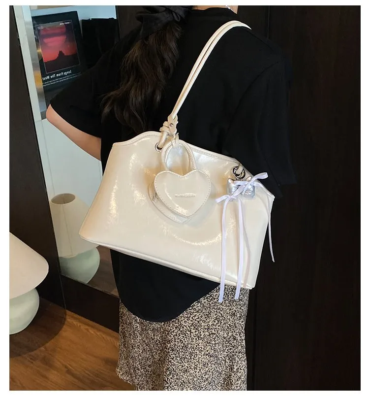 Women's Pu Leather Solid Color Streetwear Square Zipper Shoulder Bag display picture 3