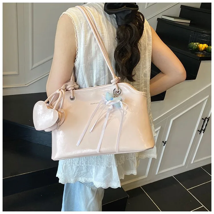 Women's Pu Leather Solid Color Streetwear Square Zipper Shoulder Bag display picture 23