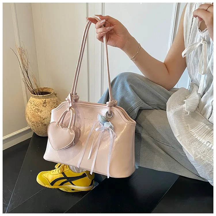 Women's Pu Leather Solid Color Streetwear Square Zipper Shoulder Bag display picture 19