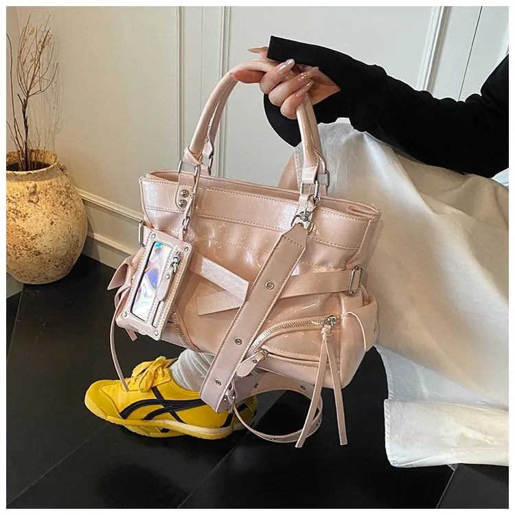 Women's Pu Leather Solid Color Streetwear Square Zipper Shoulder Bag Tote Bag display picture 16