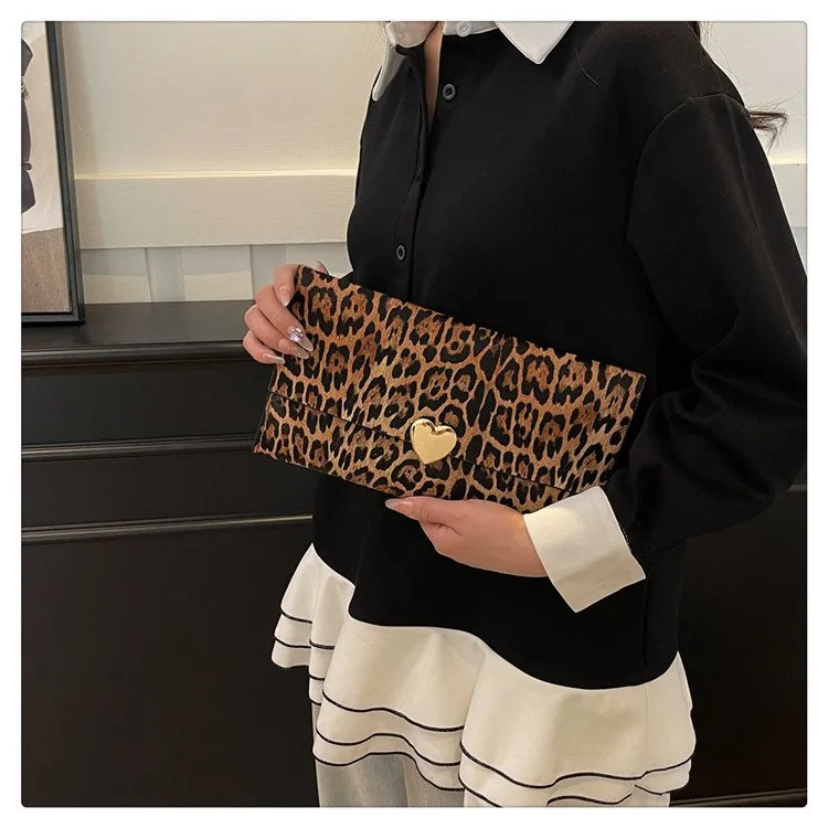 Women's Pu Leather Color Block Leopard Elegant Streetwear Square Magnetic Buckle Flip Cover Clutch Bag display picture 19